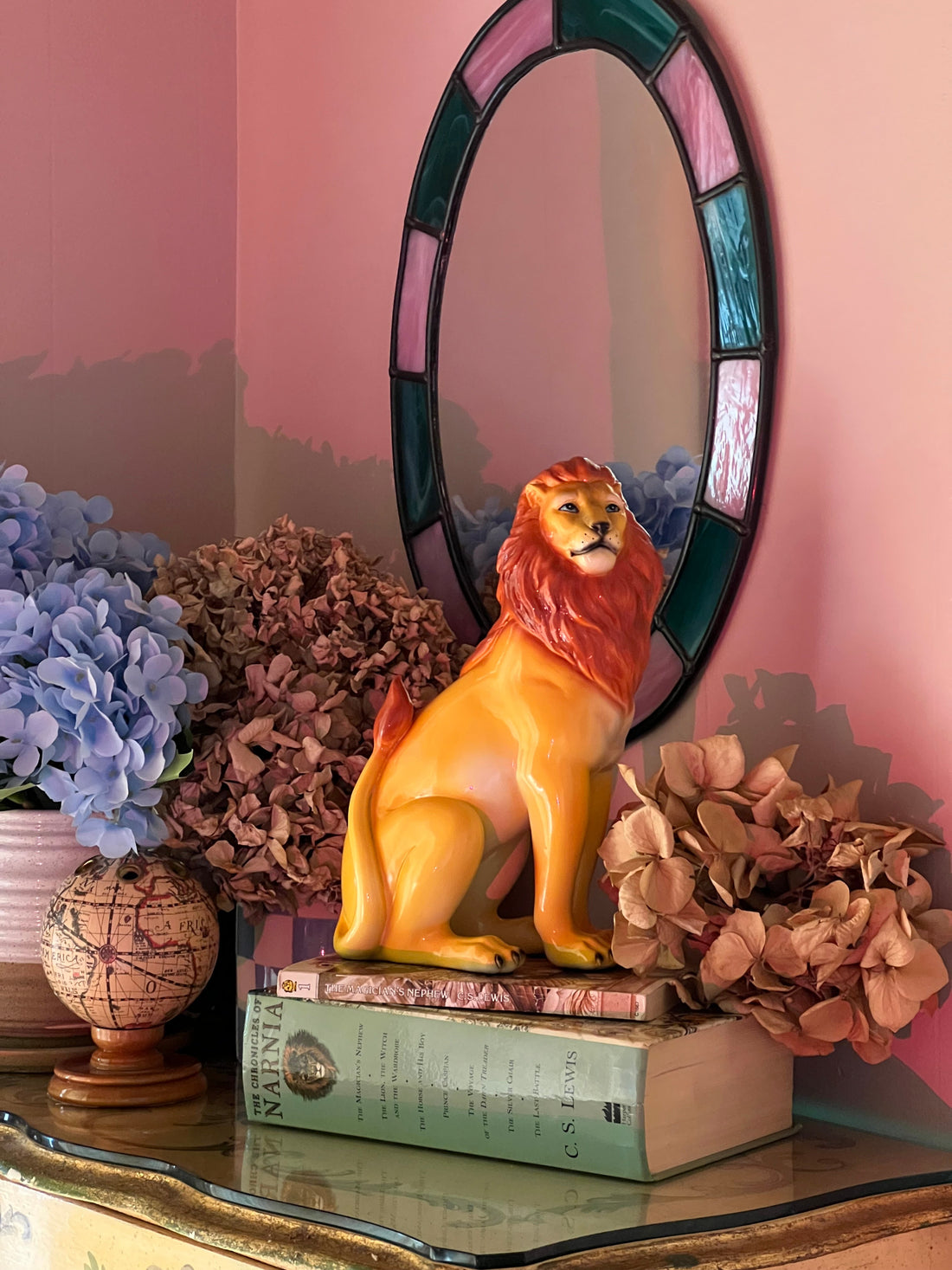 Styling Augustus the Lion - A Majestic Study Buddy