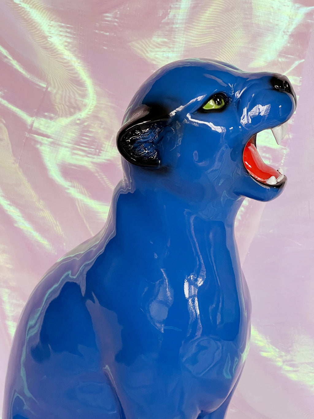 blue panther statue