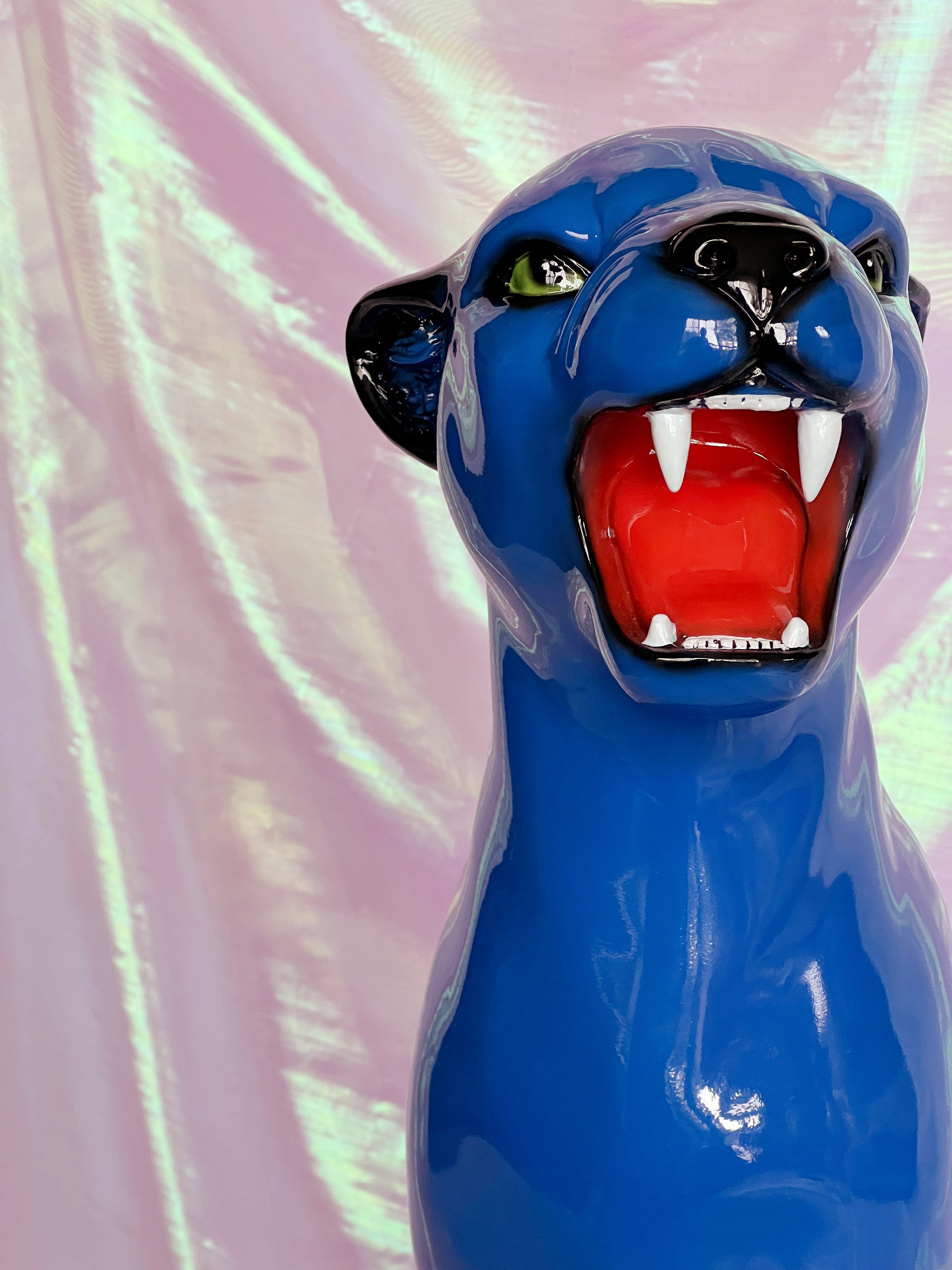 blue panther statue
