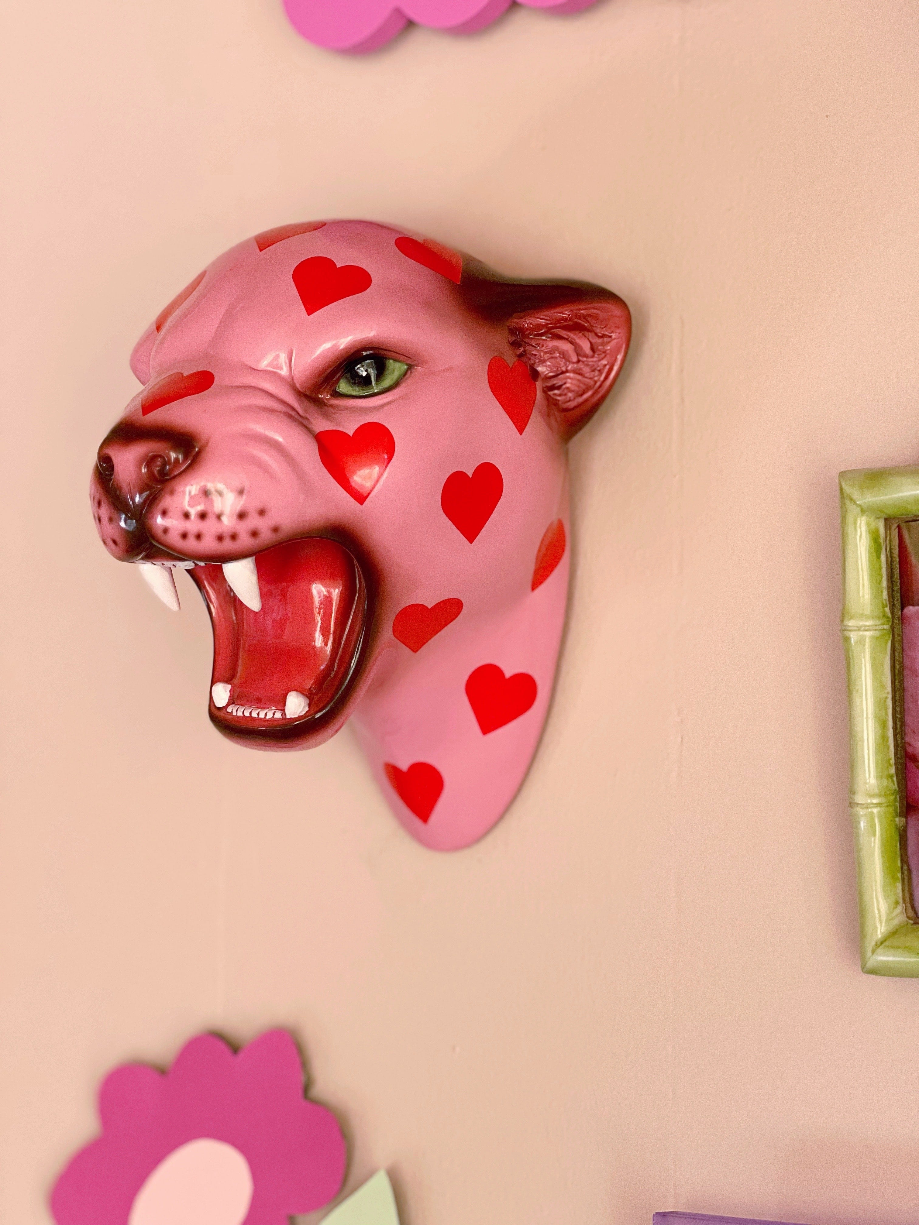 pink leopard love heart wall mount head