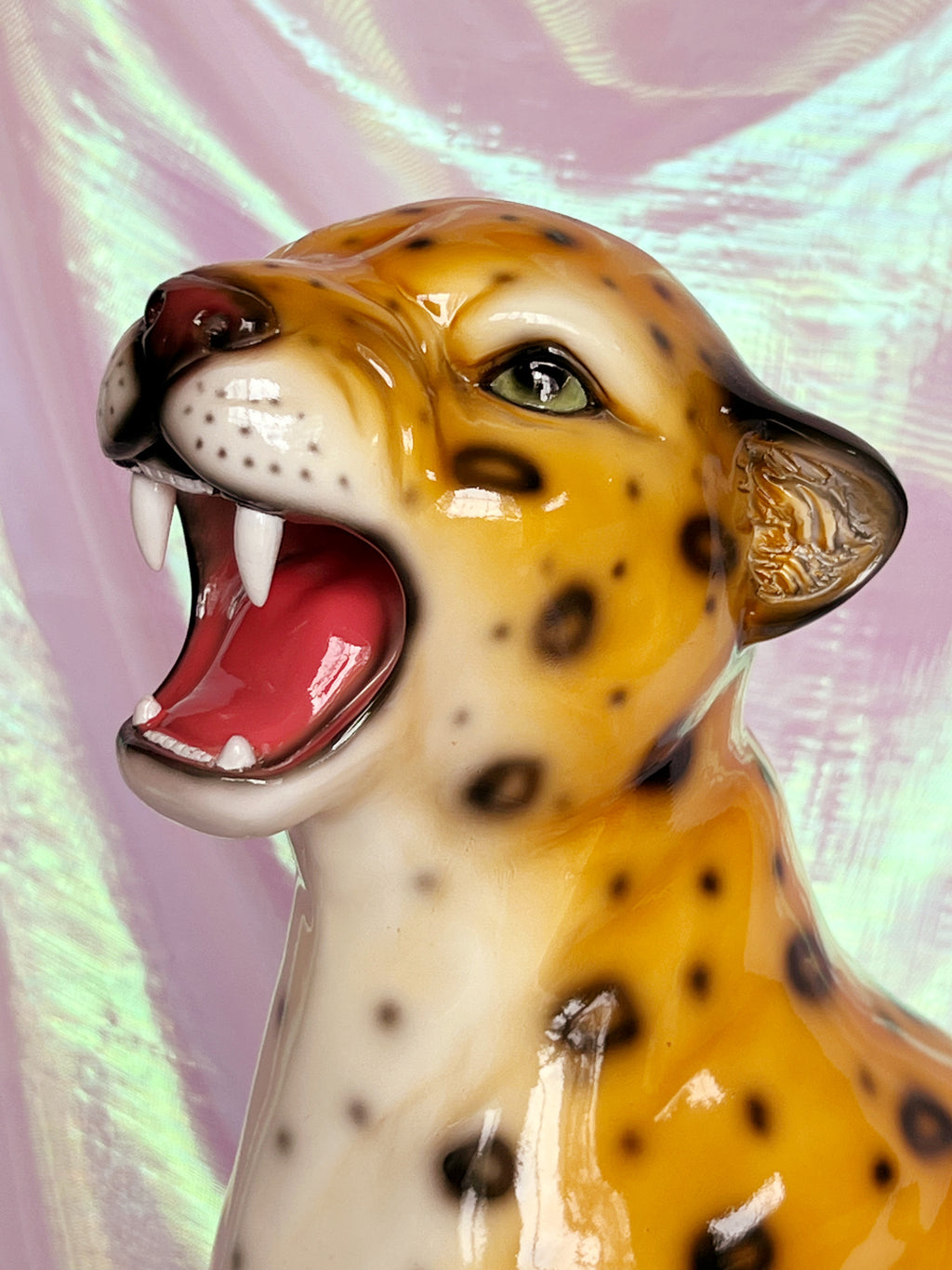 natural leopard statue