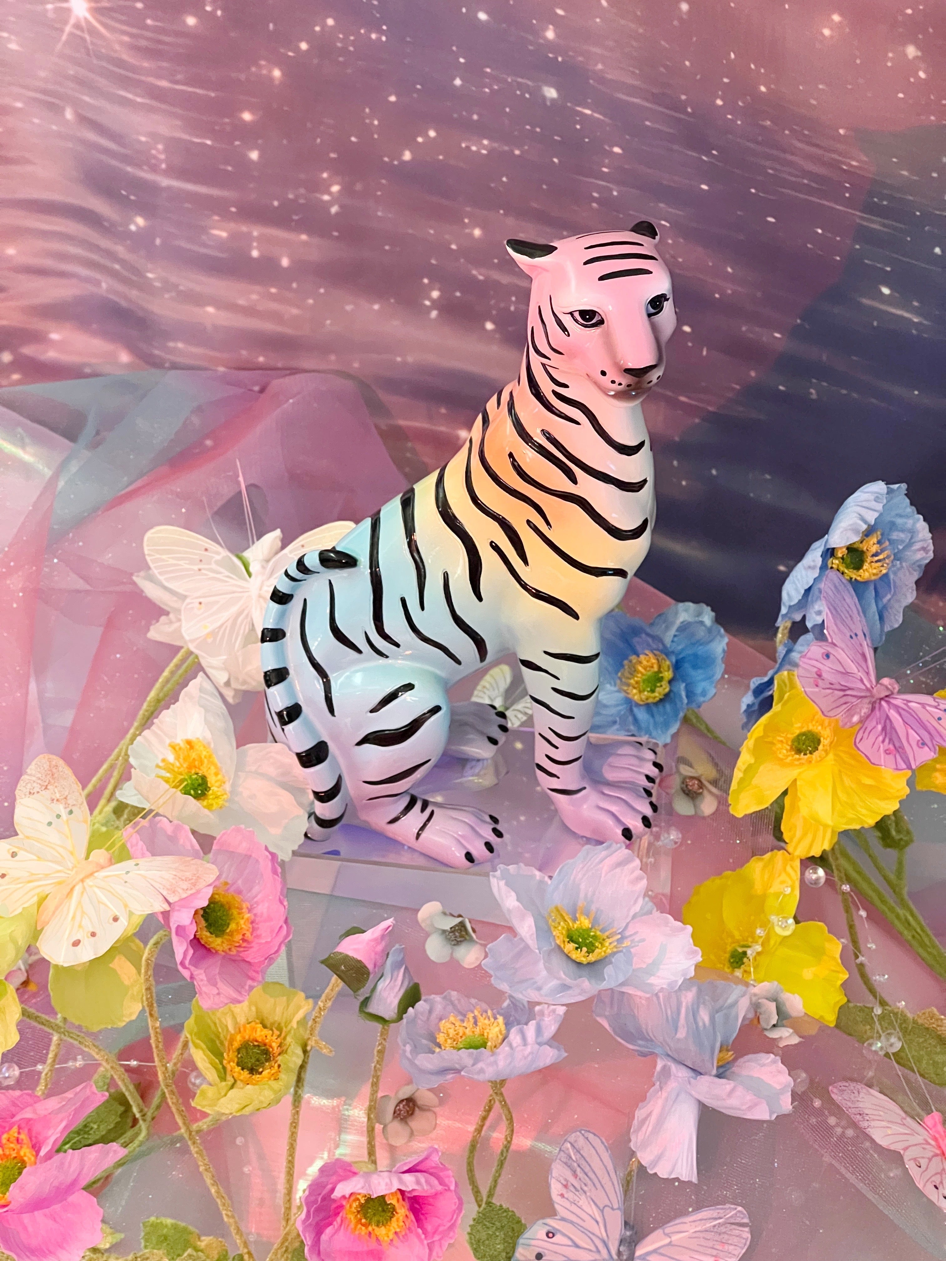 rainbow tiger statue